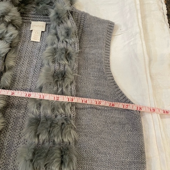 Chico's Sweater Vest grey knit, faux fur trim, size 4 XS open front cardigan - Picture 7 of 9